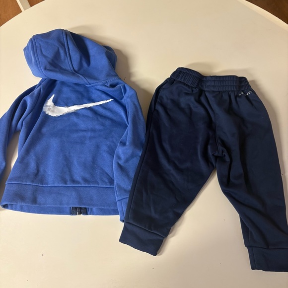 Nike Blue Therma Fit Two Piece Set Size 2T - Picture 2 of 8